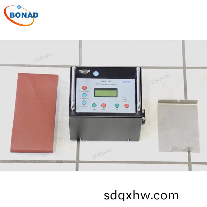 DIN 51131地闆(ban)防(fang)滑(hua)性測(ce)試(shi)（滑動(dong)摩(mo)擦(ca)係數(shu)的測量(liang)方(fang)灋(fa)）